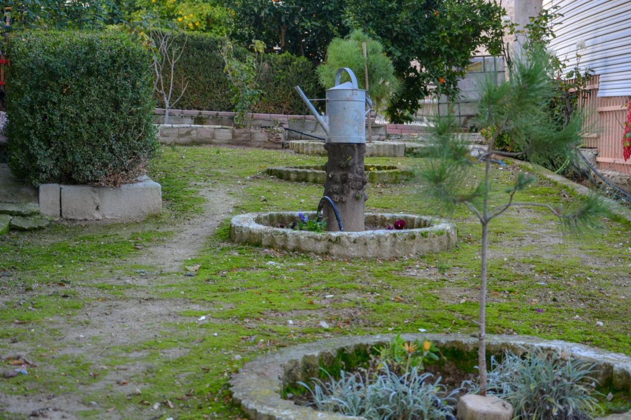 Georgia'S Village House Kondostavlos Ngoại thất bức ảnh
